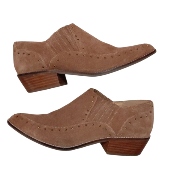 Crown Vintage Studded Tan Suede Western Booties Ankle Boots size 10 M - Picture 1 of 10
